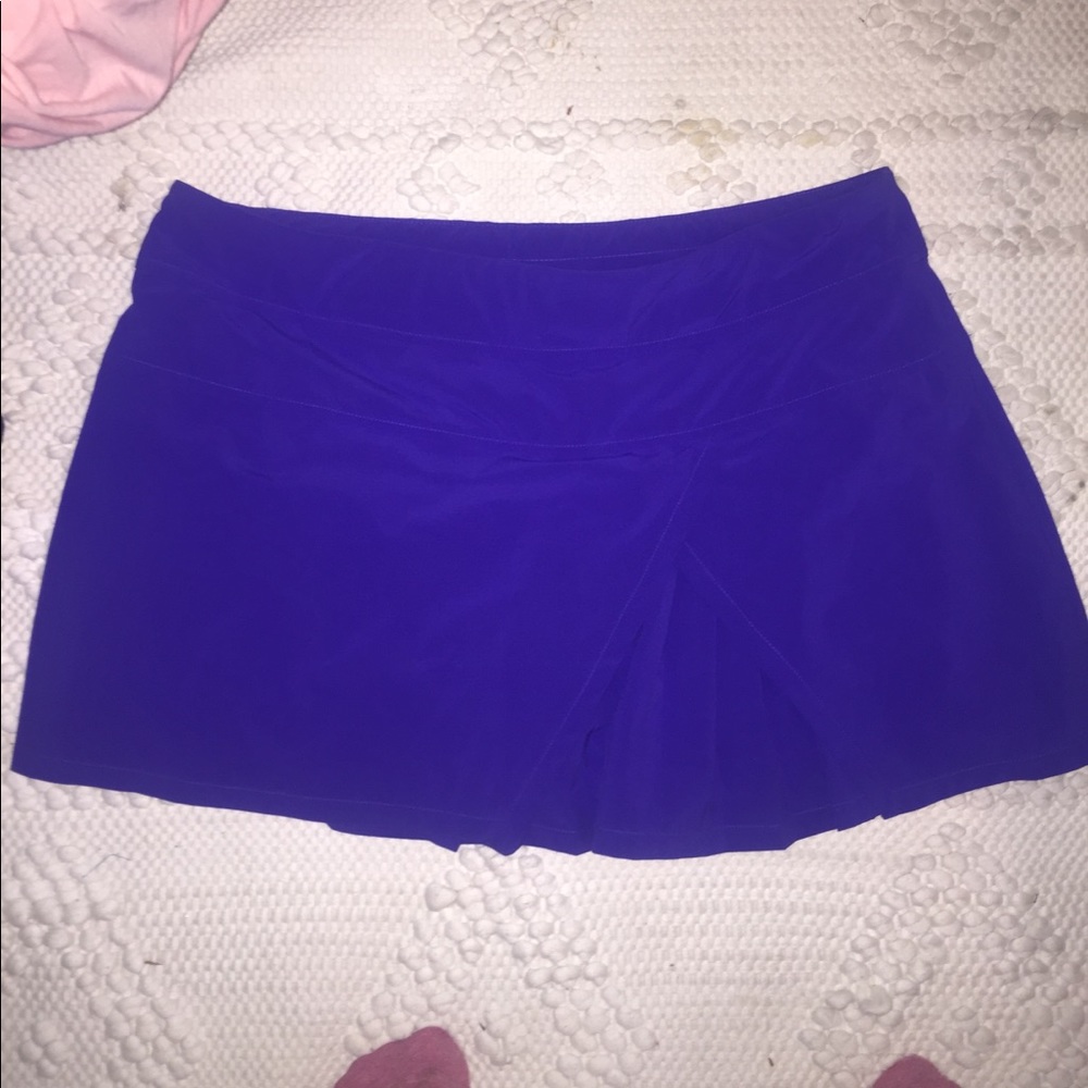 Athleta pleated corner tennis skirt